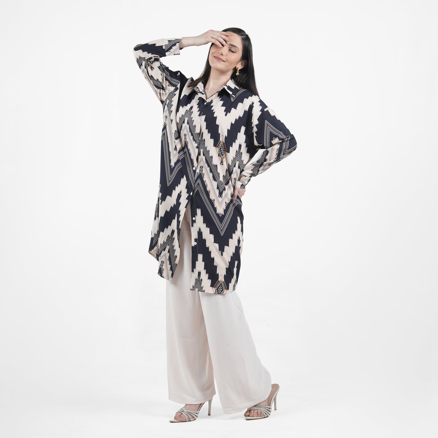 Yara Monochrome Chevron